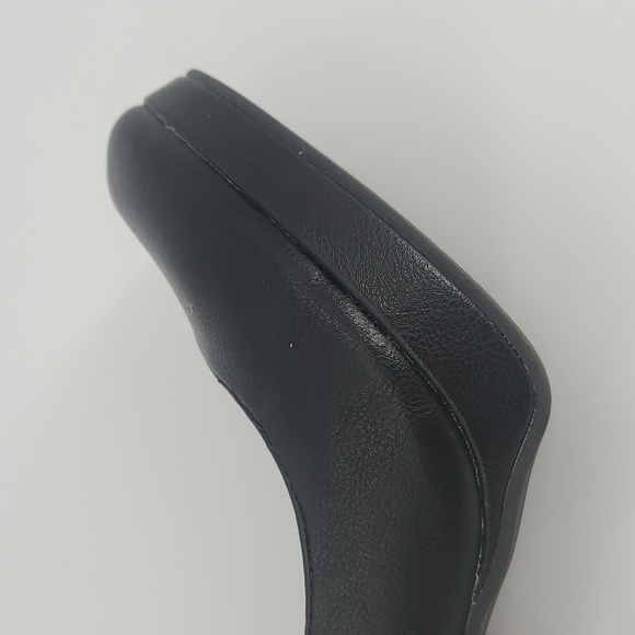 Unlisted by Kenneth Cole Black Heels - Picture 10 of 12